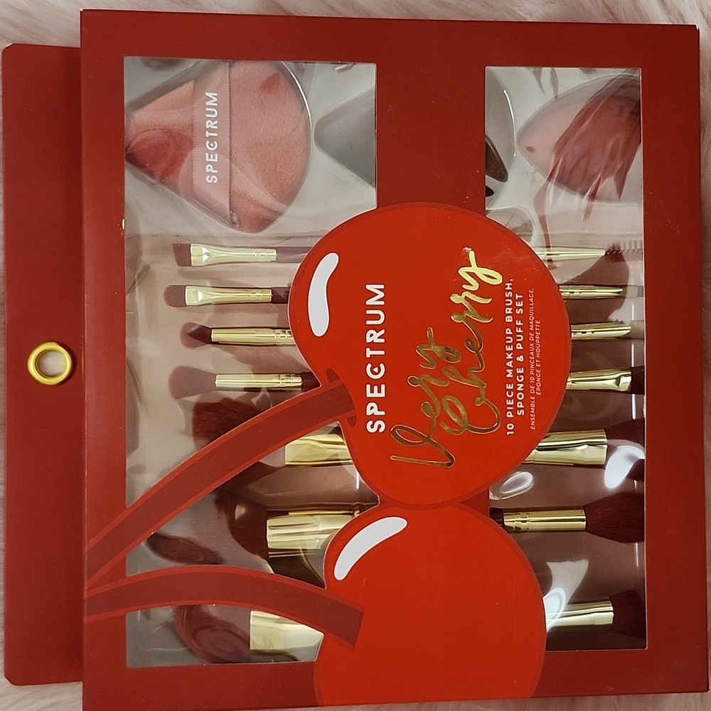New Listing!! Brand New SPECTRUM "VERY CHERRY" MAKE-UP Brush, Sponge & Puff Set